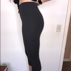 Lululemon dark grey textured crop legging